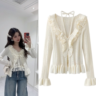 2026春季新品舒适仙气蕾丝拼接立体花朵装饰喇叭袖针织开衫上衣女