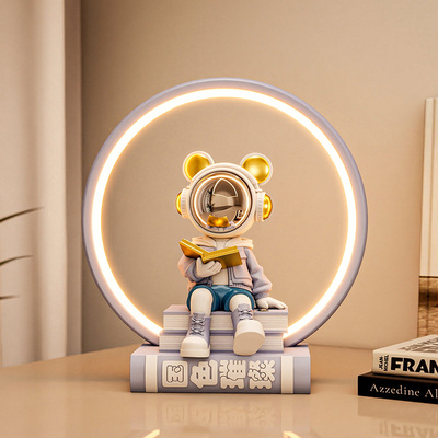 宇航员太空人台灯氛围感书房桌面摆件儿童房家居好物房间装饰家用