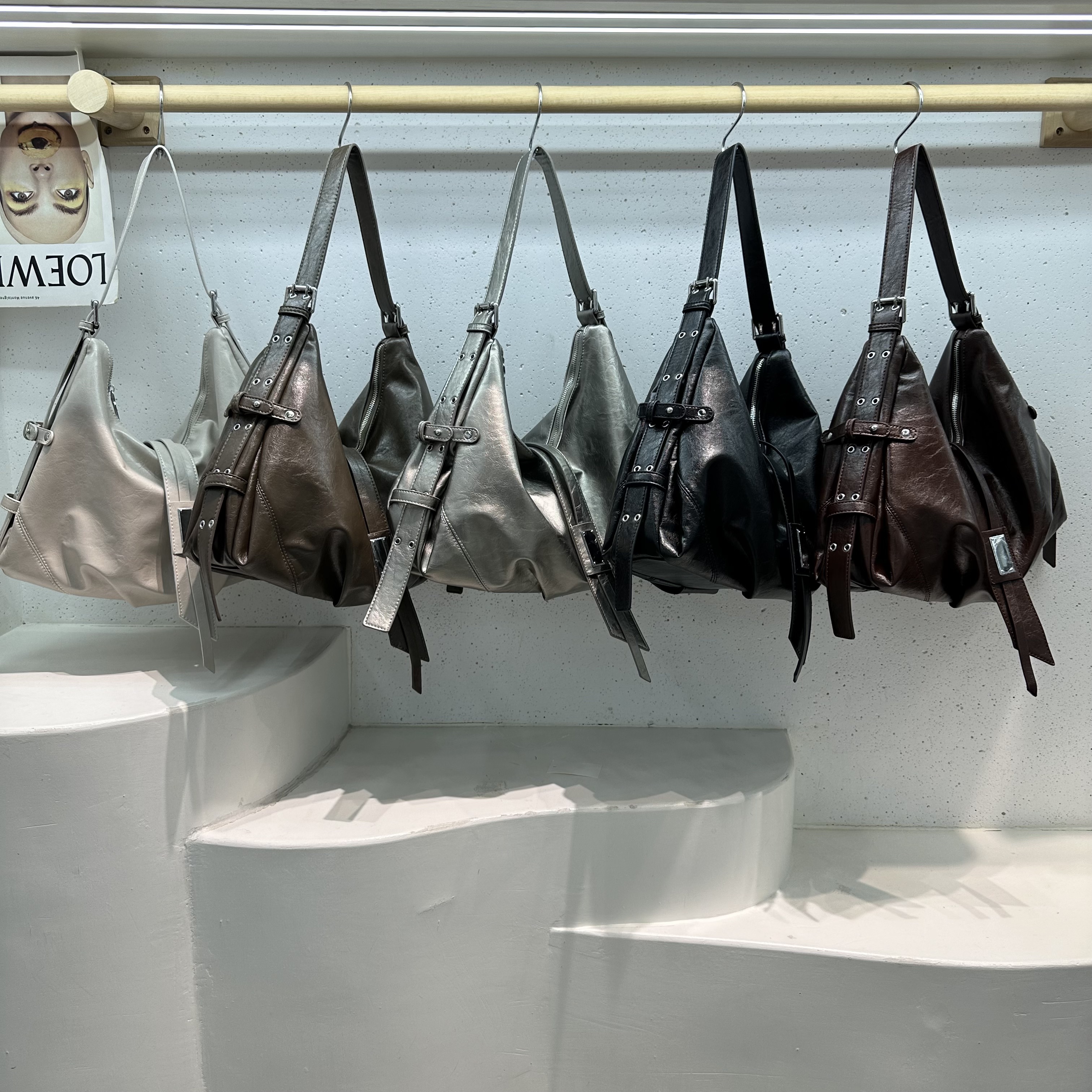 高级感大容量皮带单肩腋下包