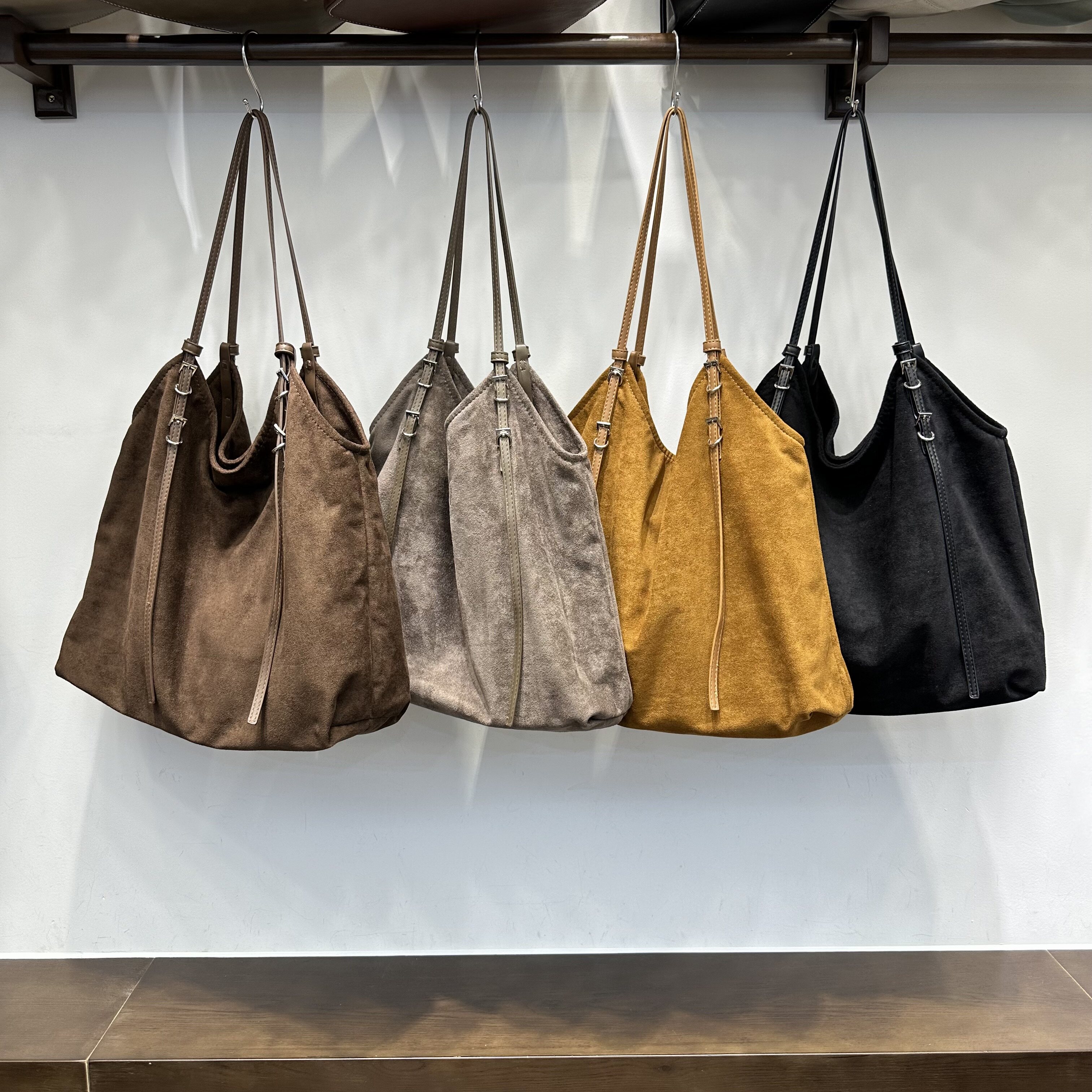 欧比 2026秋冬新款复古麂皮绒气质大容量美拉德单肩托特包包潮,箱包皮具/热销女包/男包,通用款女包,淘宝优惠券,粉丝福利购,淘宝优惠卷