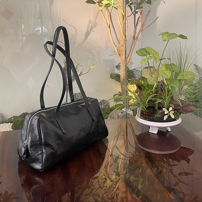 通勤真皮大容量单肩包托特包枕头包手提腋下包