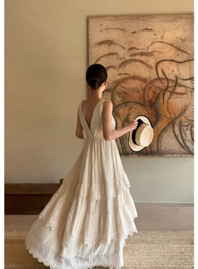 2026年夏季网红爆款夏法式蛋糕裙子女气质无袖v领连衣裙82008