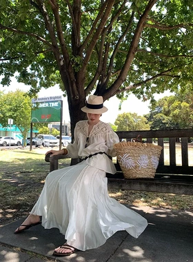 26早春度假海边气质出片少女鱼尾裙米白宽松高腰拼接半身裙C8730