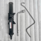 适用于丰田威驰原厂千斤顶轮胎扳手随车换胎工具原厂 工具 包邮