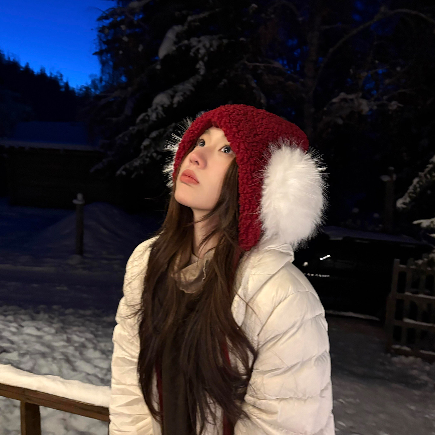 红色毛绒帽子女冬季保暖防寒护耳新年圣诞可爱针织帽显脸小毛线帽