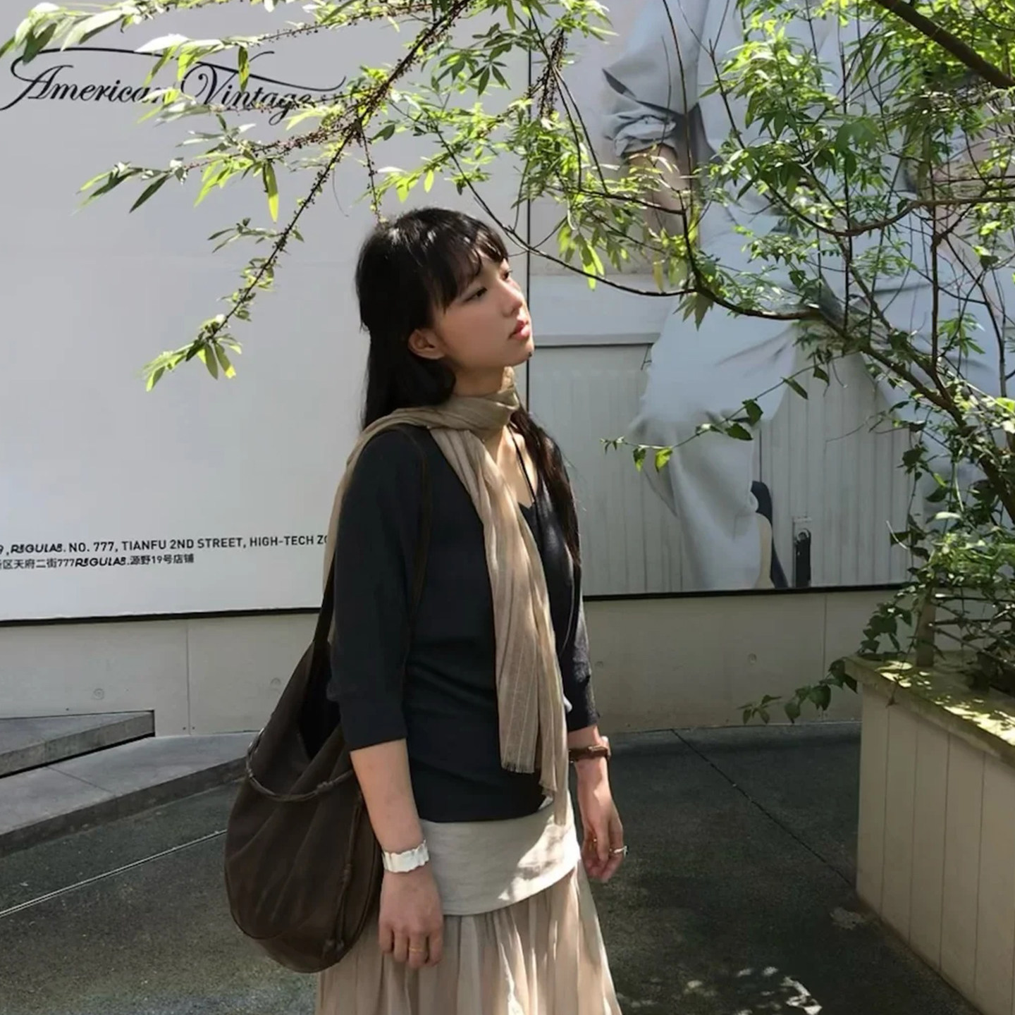浅卡色肌理棉麻围巾女春秋薄款简约日系温柔长款百搭透气流苏披肩