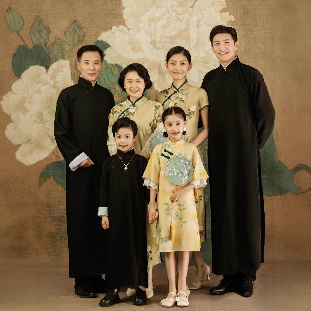 婚纱影楼写真亲子服装大合影服饰