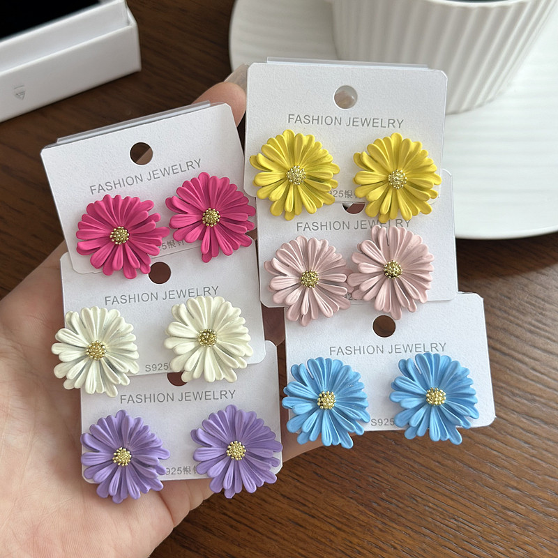 夏日小雏菊花朵耳钉耳环小清新少女多巴胺度假糖果彩色花朵耳饰品