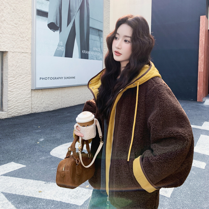 新品撞色连帽摇粒绒外套1501p205控308,女装短外套,2C183