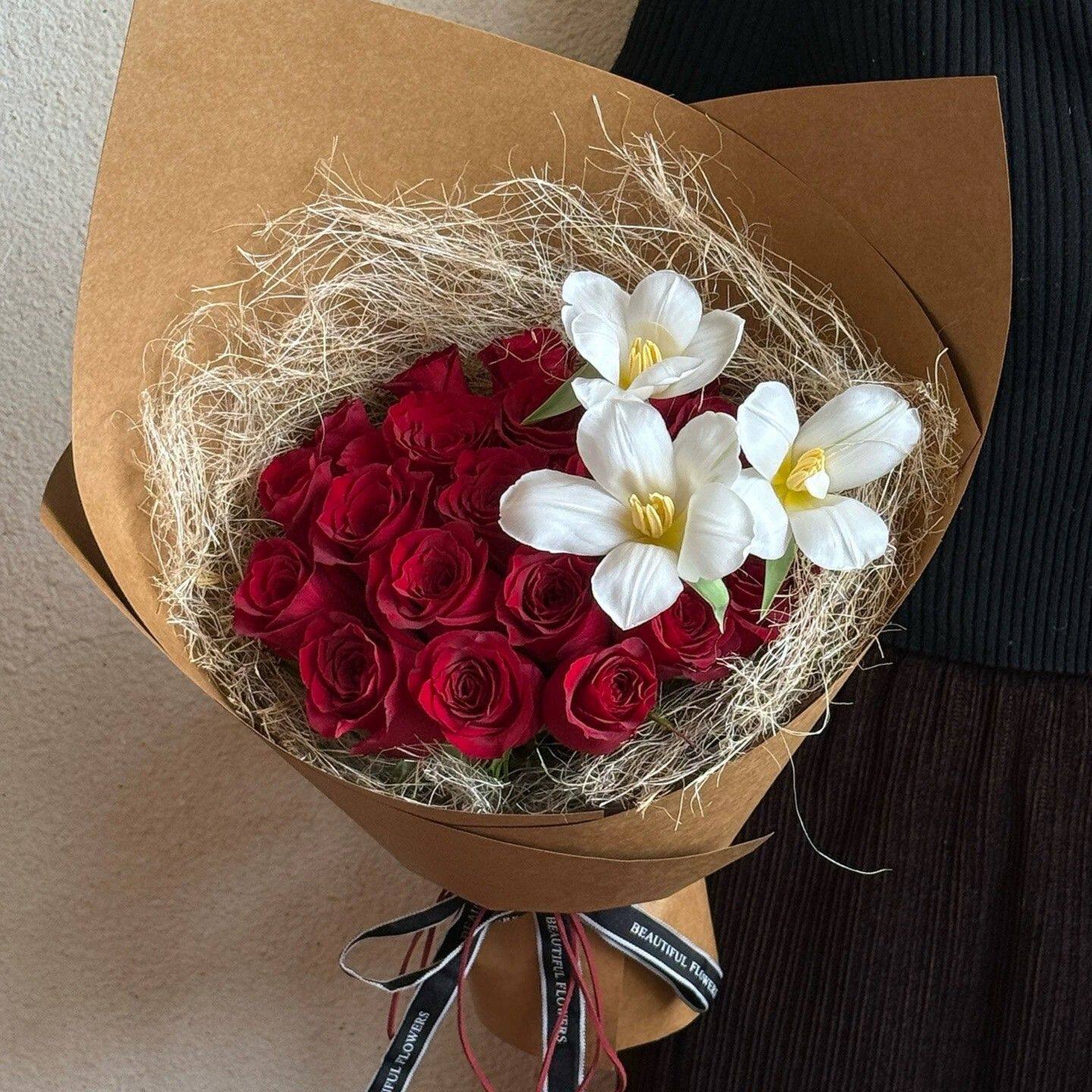 西安同城花店红玫瑰表白七夕情人节求婚花束送女友送闺蜜生日礼物