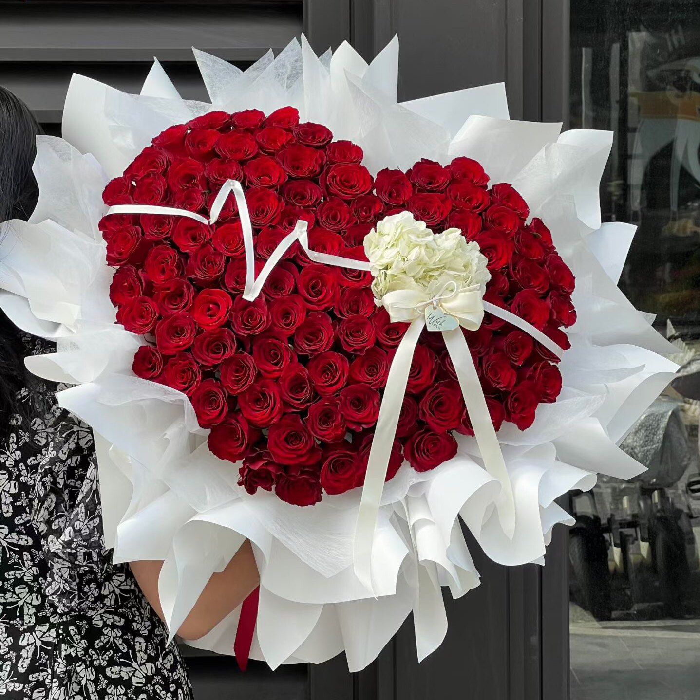 99朵红玫瑰求婚表白纪念日花束生日订婚结婚撒狗粮拍照打卡鲜花