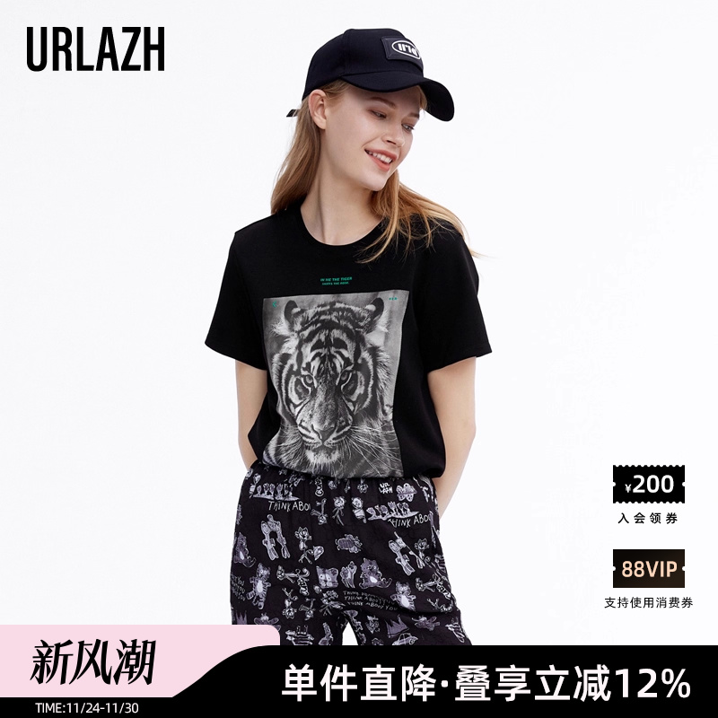 有兰黑色圆领印花短袖女