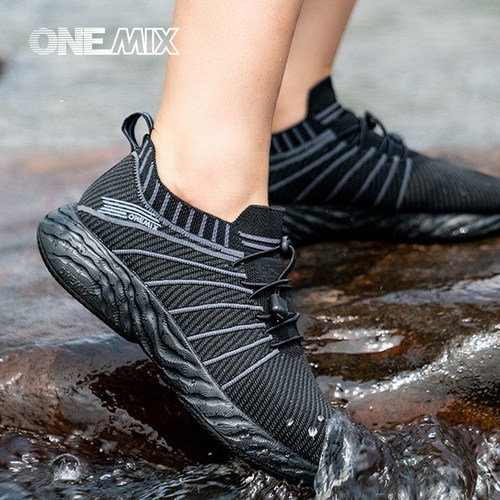 onemix小黑鞋防水透气男女款旅游