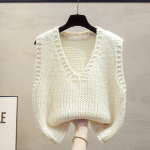 粗棒针v领针织马甲背心女2025秋冬新款宽松外穿马夹叠穿毛衣坎肩