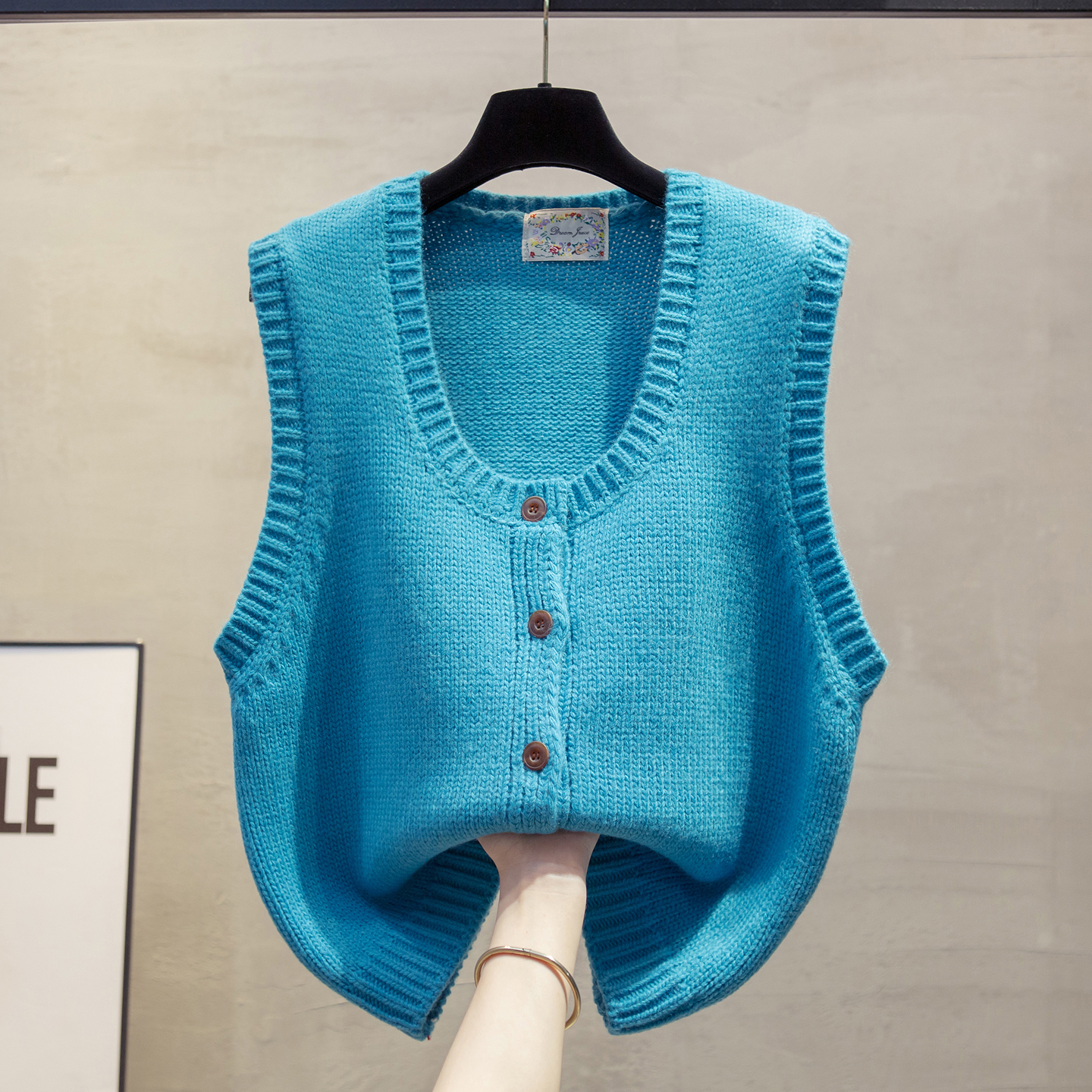 羊毛粗针圆领开衫针织马甲女坎肩