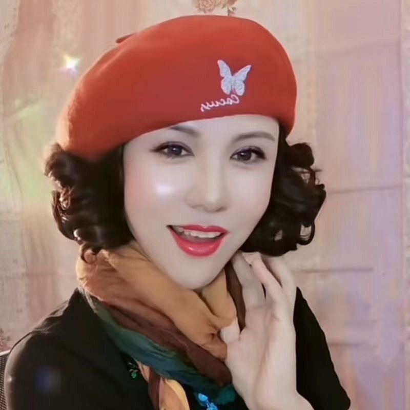 抖音晖姐假发一体贝雷帽毛呢刺绣蝴蝶短发洋气减龄时尚妈妈款帽子