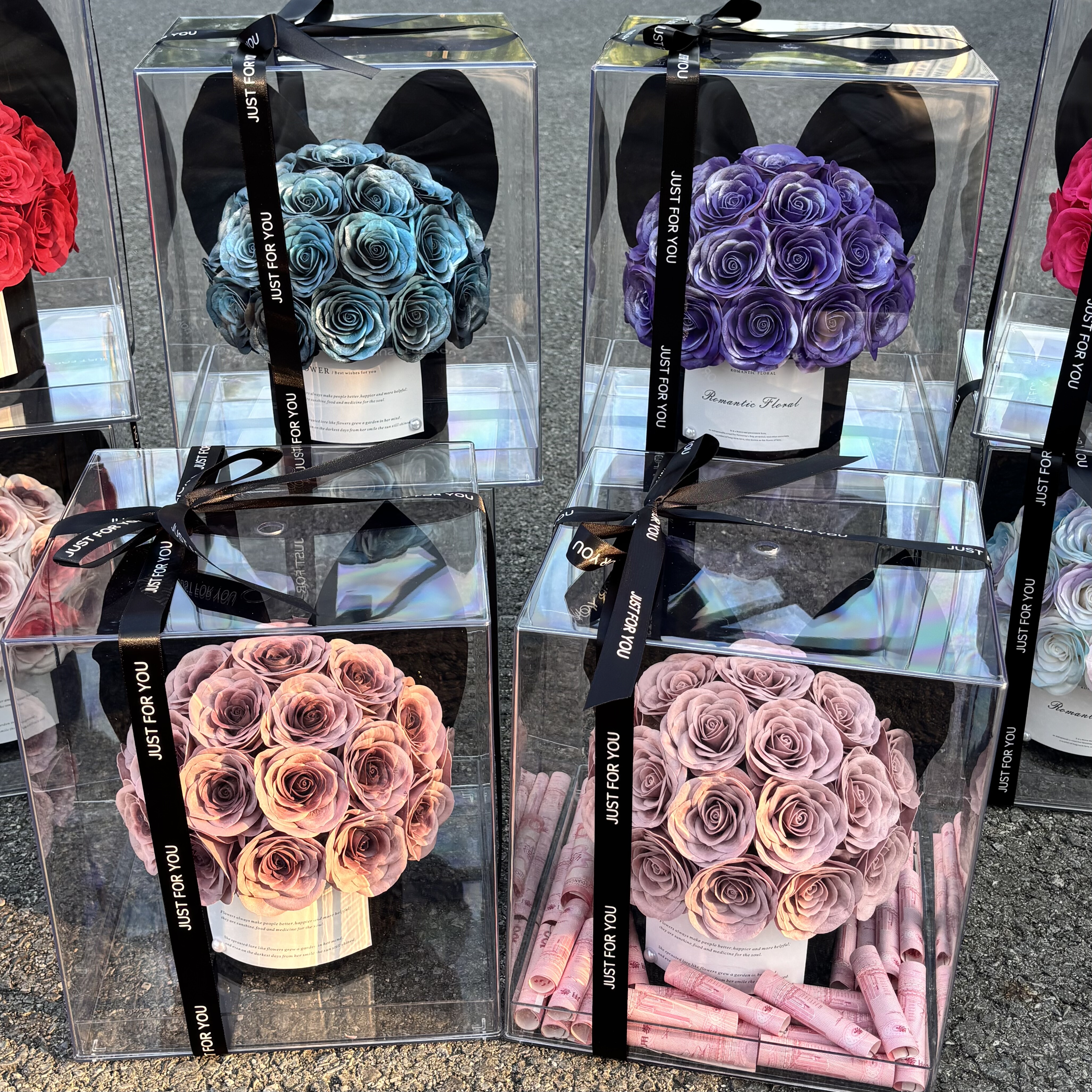 永生花玫瑰花抱抱桶礼盒亚克力摆件情人节生日礼物送女友花盒										