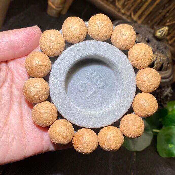尼泊尔凤眼龙眼麒麟菩提眼原籽手串手持黄皮菩提子文玩新年佛珠