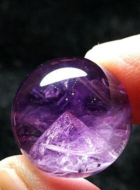 天然紫晶球包裹晶中晶银山金字塔