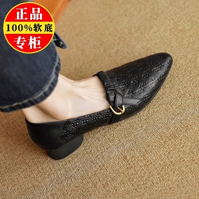 品牌真皮单鞋女2025秋新款平底软皮妈妈鞋一脚蹬浅口尖头玛丽珍鞋