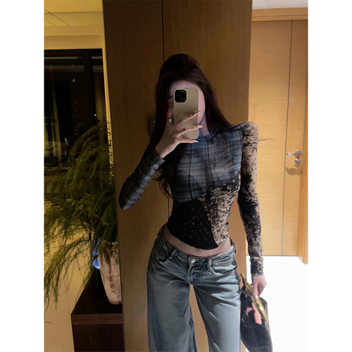 设计感格纹拼接网纱长袖T恤女