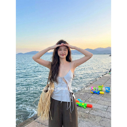 BERUN 设计感不对称镂空系带吊带背心女辣妹气质修身显瘦外穿上衣