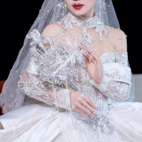 高级感权杖手捧花水晶