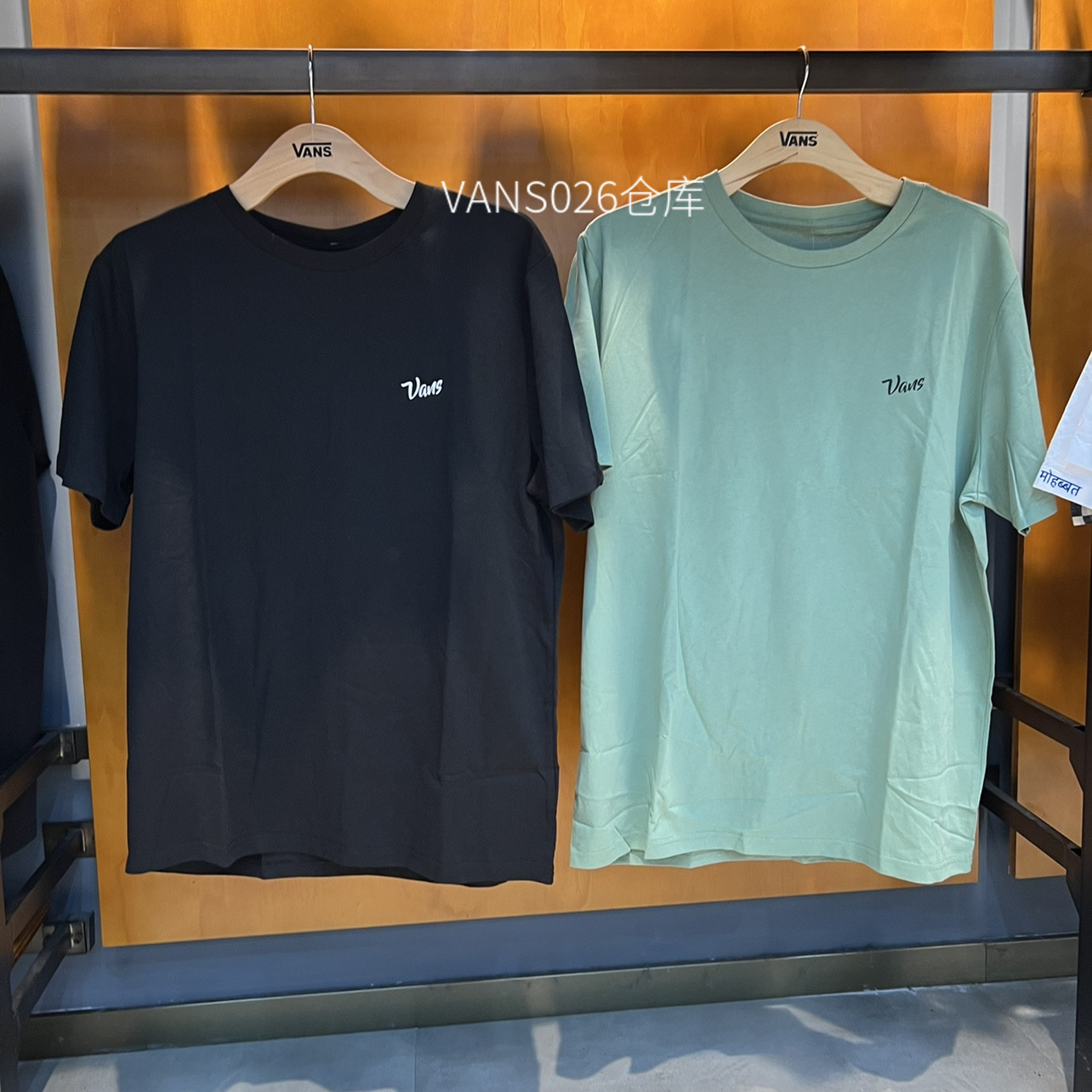 男女同款印花休闲腰果花短袖VANS图片