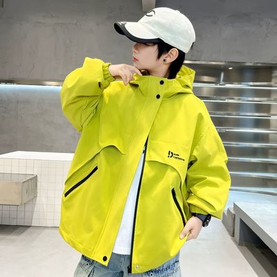 男童冲锋衣连帽风衣春秋款