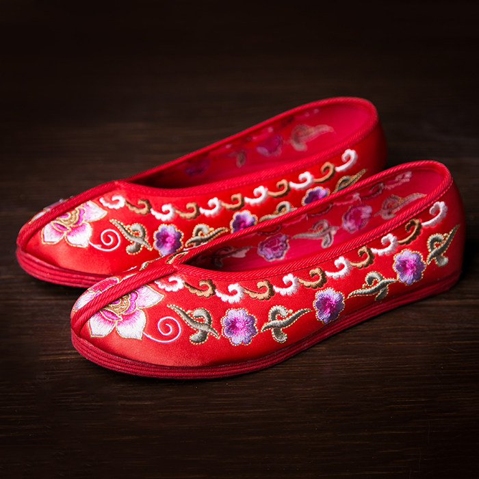 中式婚鞋新娘鞋秀禾鞋绣花鞋千层底平底布鞋上轿鞋,女鞋,绣花鞋,淘宝优惠券,粉丝福利购,淘宝优惠卷