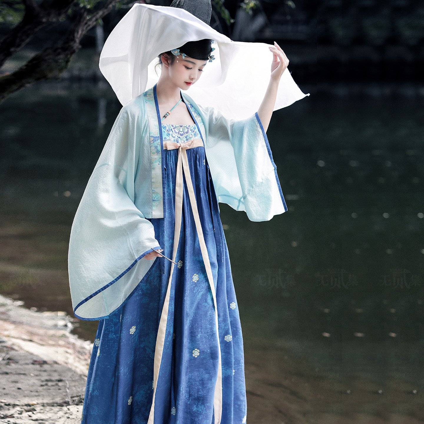 无贰集唐制汉服夏法门寺开衫图片