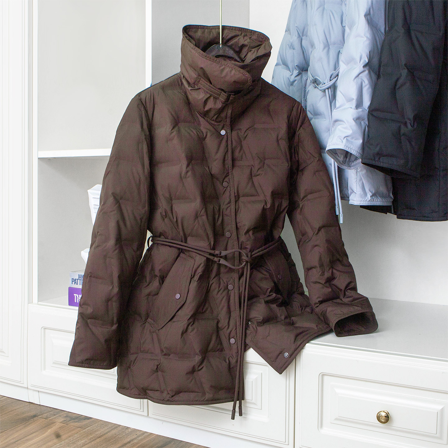 帅气搭袢立领腰带显瘦保暖羽绒服