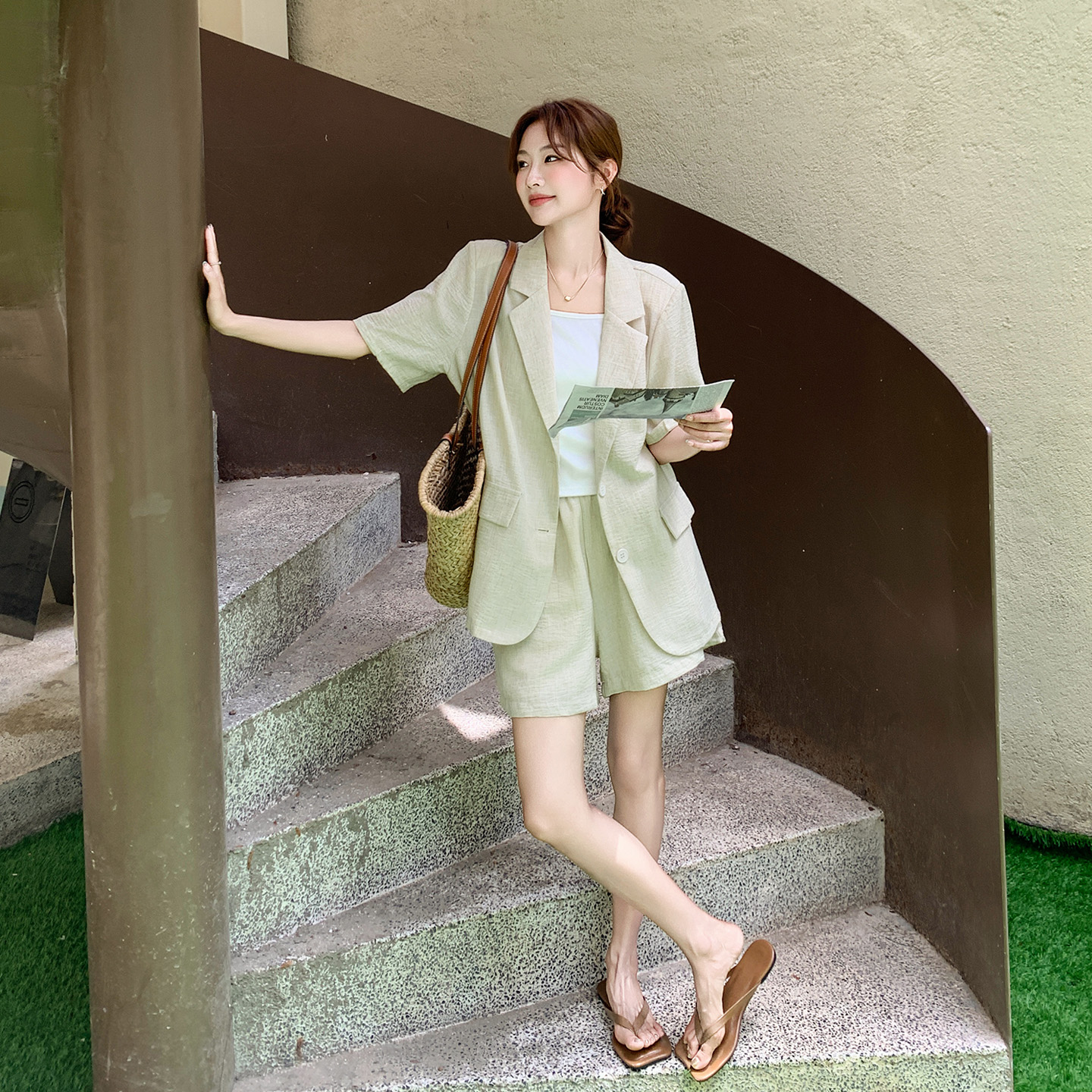 休闲气质短袖西装套装女2025年夏季新款韩系高级感宽松短裤两件套