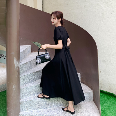 黑色高级感泡泡袖连衣裙女