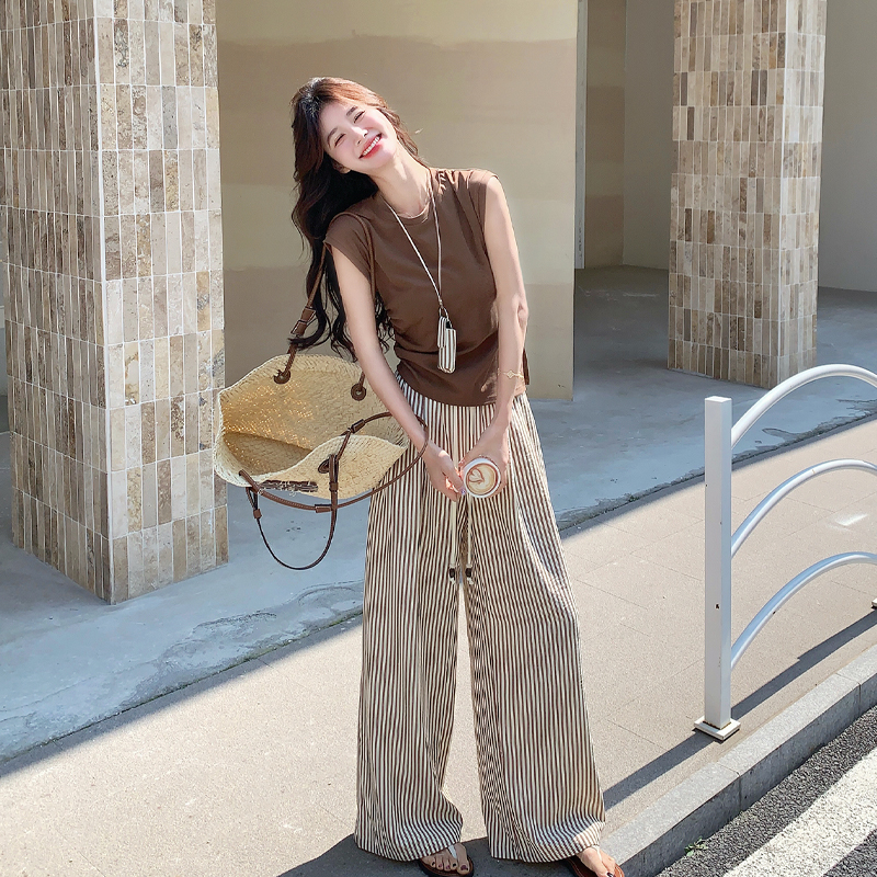 韩系复古短袖T恤套装女2025夏季新款高级感条纹宽松阔腿裤两件套