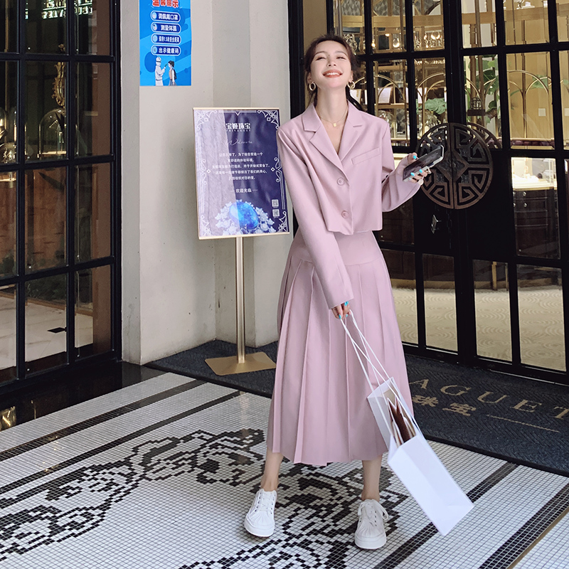 粉色时尚西装套装女春季2025新款高级感炸街百褶半身裙西服两件套