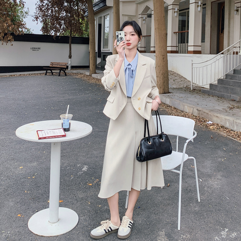 气质高级感西装套装裙女2025春季新款韩系休闲小西服半身裙两件套
