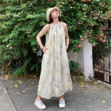 晕染印花挂脖连衣裙女夏季2025新款度假风高级感绝美宽松休闲裙子