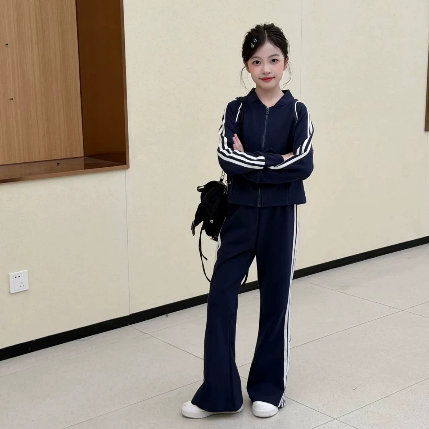 女童春秋V领外套喇叭裤两件套