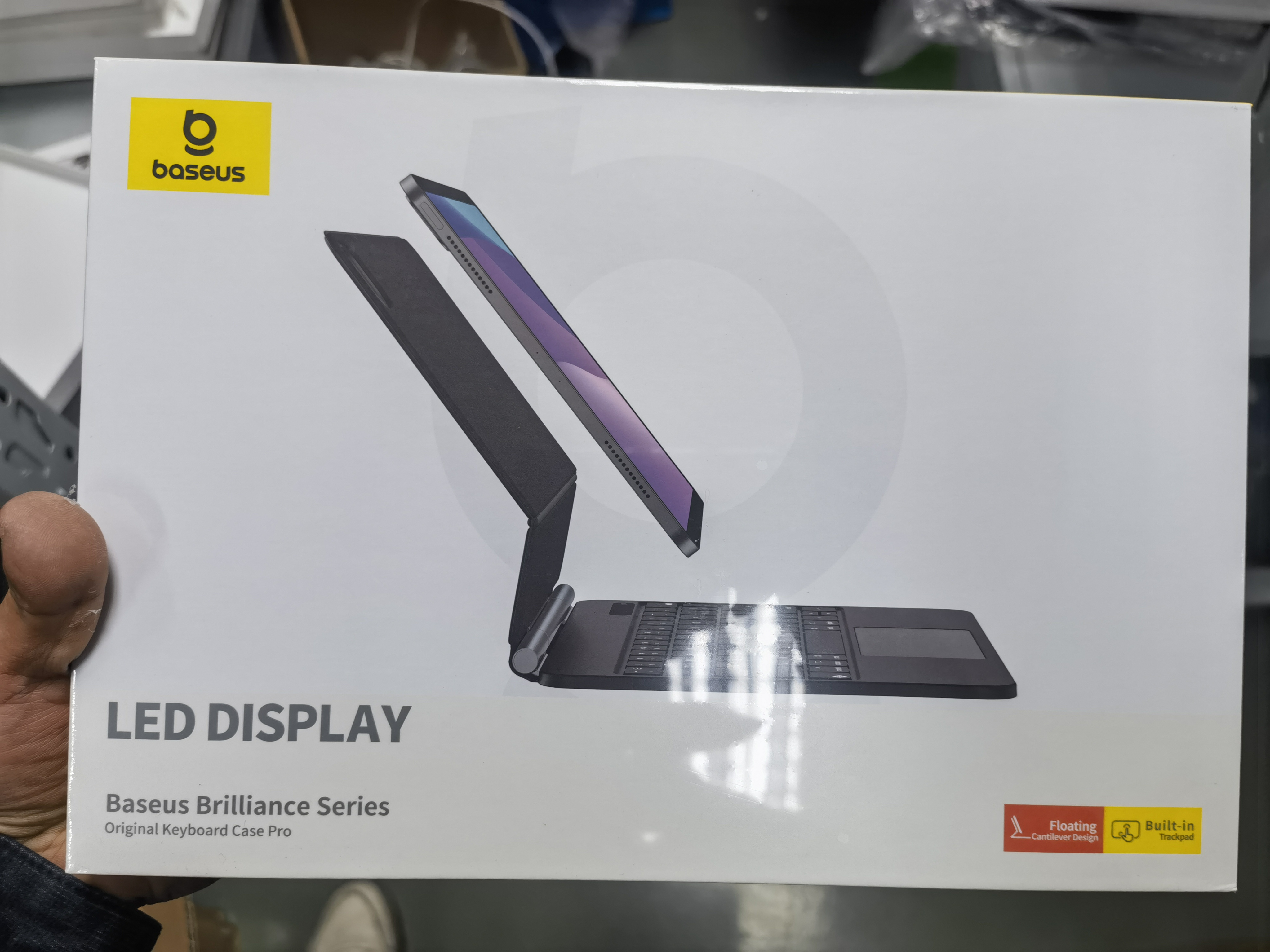 倍思原装正品新款11寸A16/第十代10.9寸蓝牙盒装全新原封妙控键盘