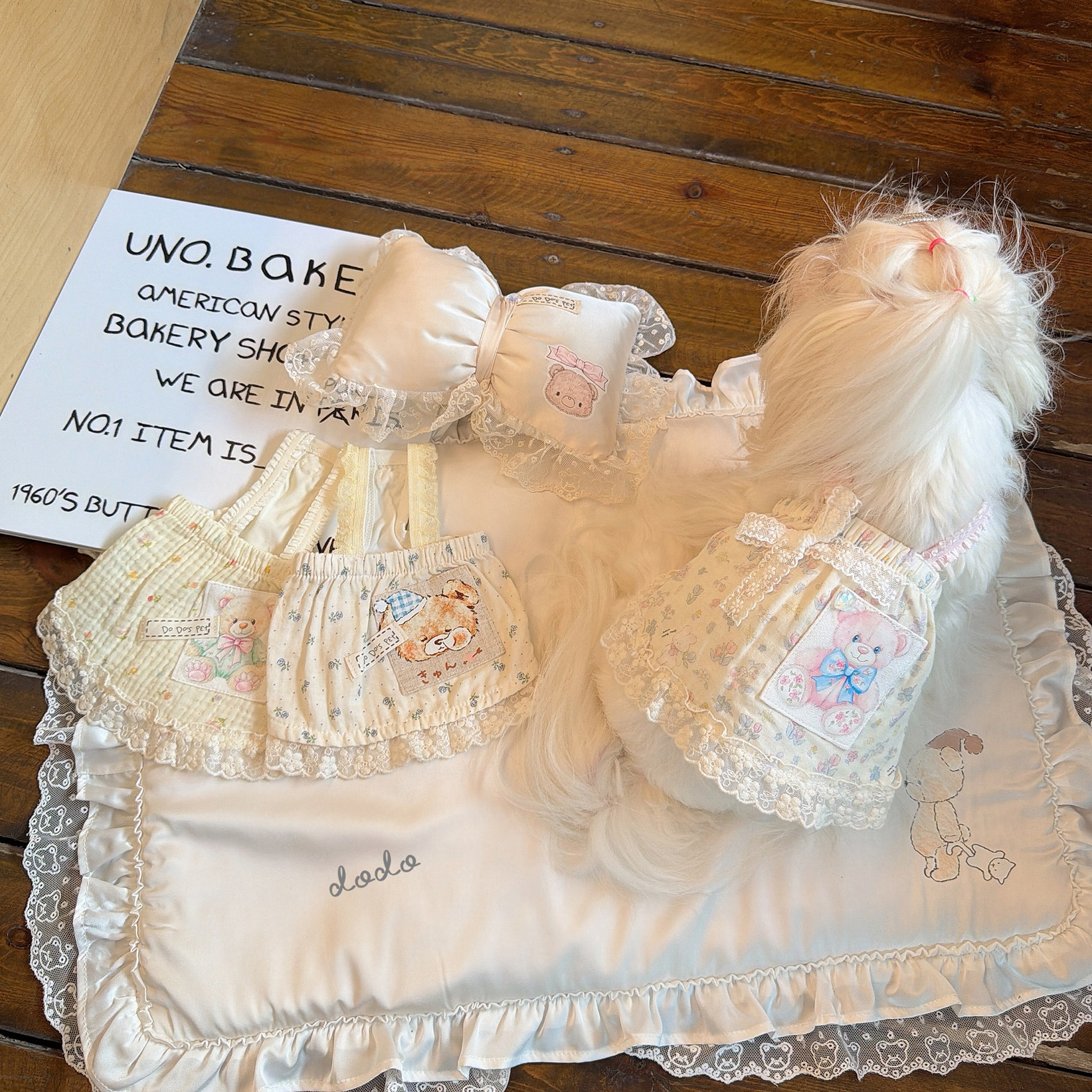 26新春夏宠物猫狗衣服小型犬泰迪马尔济斯卡通烫画轻薄棉纱吊带裙