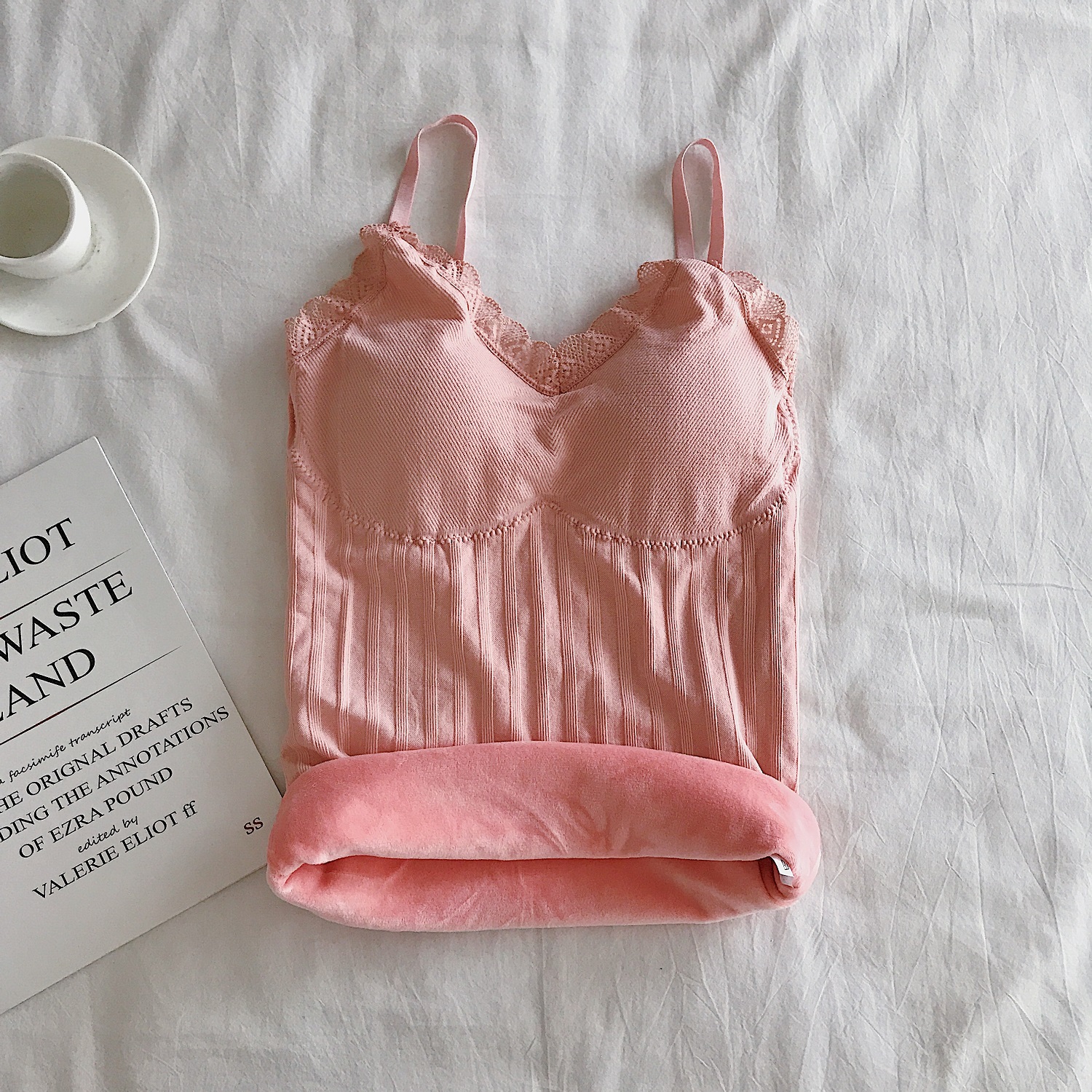 Real shot real price ~ 2020 warm vest women's winter V-neck sexy lace Hong Kong Style Plush thickened bottom coat