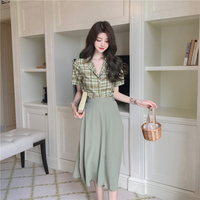 Real price real shot 2021 summer foreign style suit skirt new green plaid shirt + milk green skirt