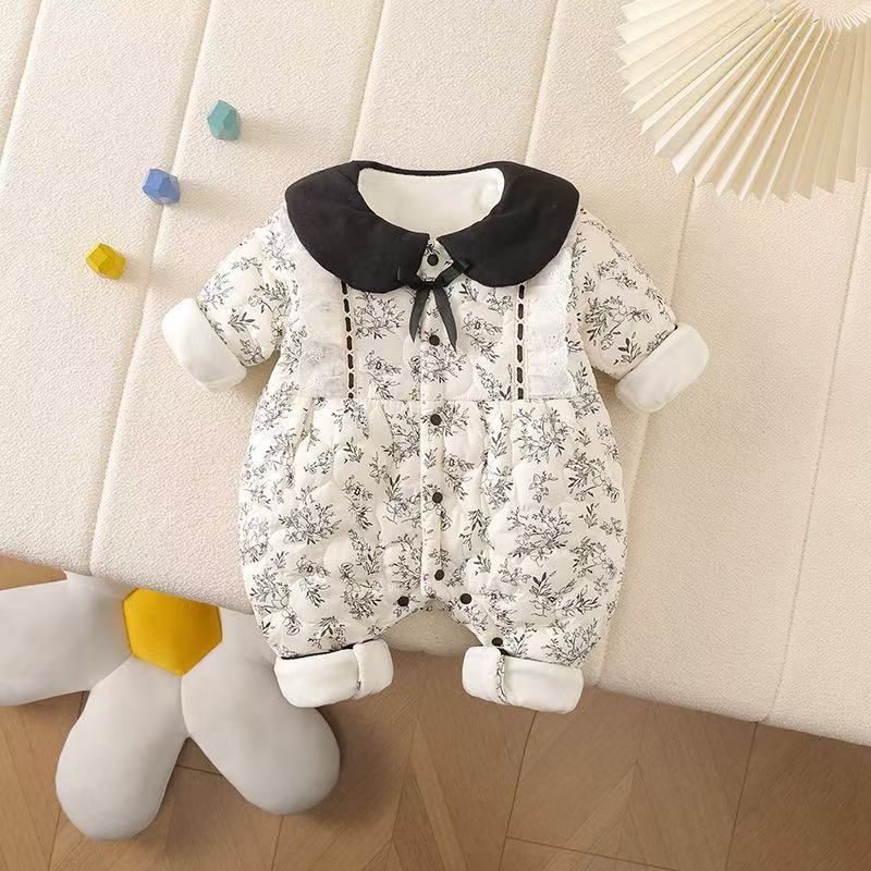 新款婴儿冬装爬服洋气宝宝夹棉连体衣加厚保暖蝴蝶结外穿棉服哈衣