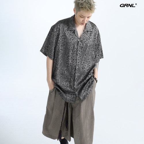 复古冷调豹纹垂坠感廓形大衬衫