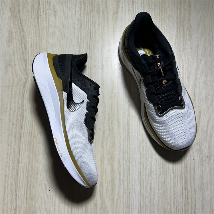 耐克 Nike Zoom Structure 25 男款低帮训练跑鞋 DJ7883-103