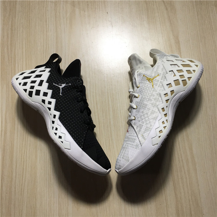 AIR JORDAN JUMPMAN PF男白金低帮篮球鞋 CI1207-101 CI1209-107-封面