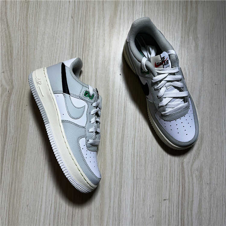 运动休闲板鞋耐克撞色女子