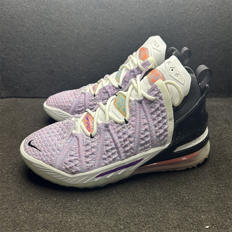 (瑕疵）耐克 Nike LEBRON XVIII 詹姆斯18代气垫篮球鞋CQ9284-900