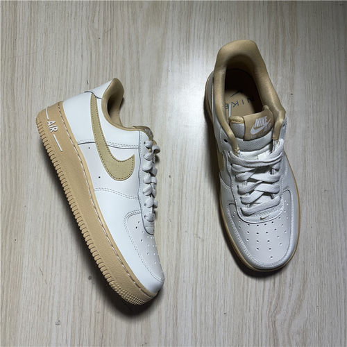 耐克 Nike Air Force 1 '07 女款舒适百搭低帮板鞋 FZ3597-133